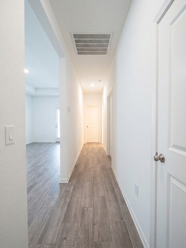 Building Photo - 18122 Sonresa Wy