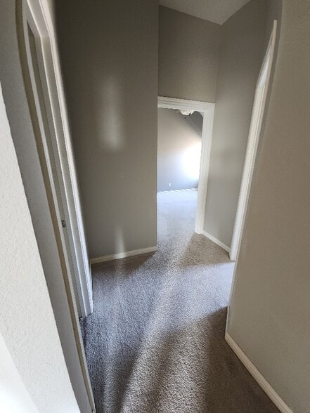 Building Photo - 1008 Raleigh Path