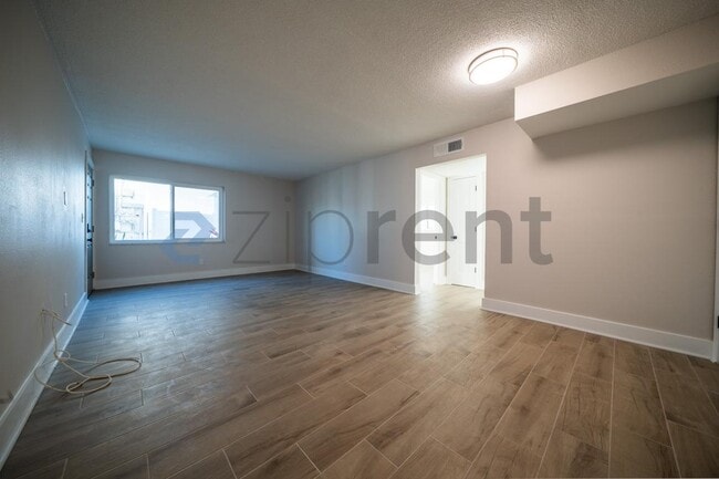 Building Photo - 7338 Coquina Way