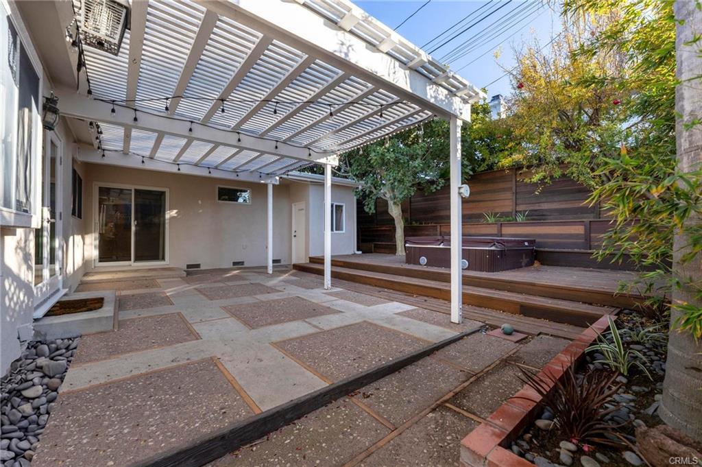 Building Photo - 1340 1st St