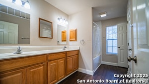 Building Photo - 5470 Fallen Oak Dr