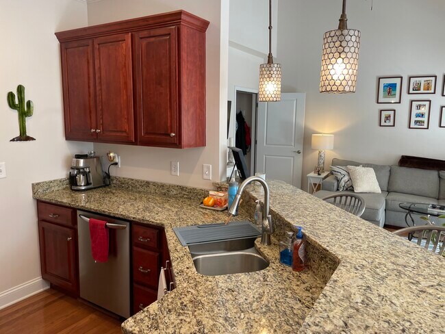 Kitchen - 1 Edge Ct