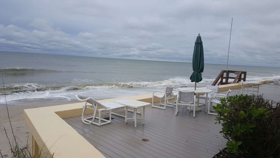 Building Photo - 1425 Jimmy Buffett Mem Hwy