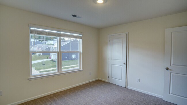 Building Photo - NEW NEW CONSTRUCTION - 5 BDRMS, 3 BTHS, NORTH JOHNSON CITY