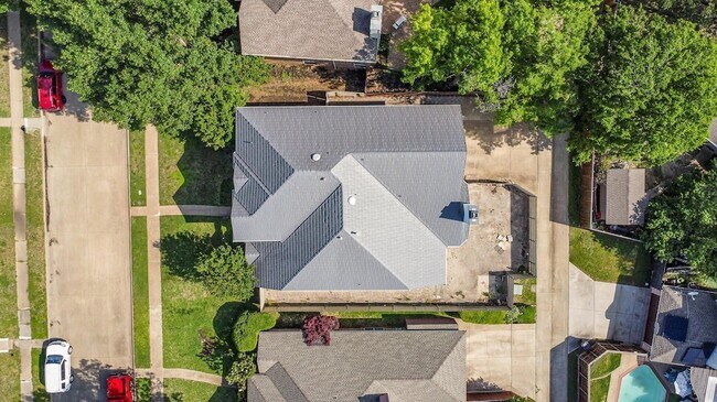 Building Photo - 7008 Caldwell Ln