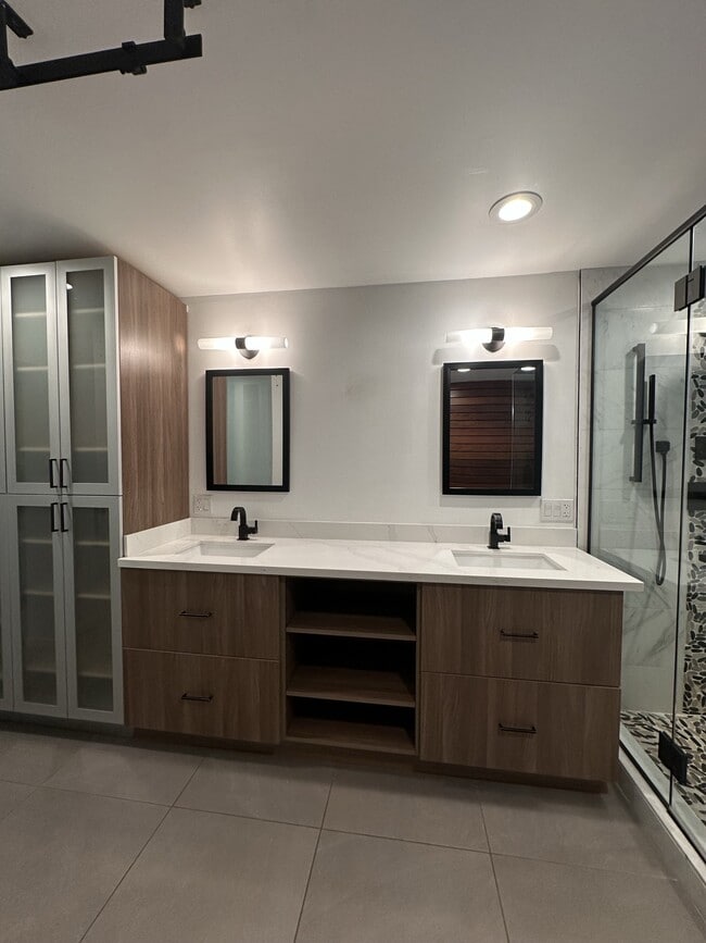 Building Photo - 7910 133rd Ave NE