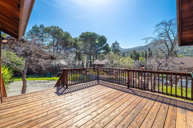 Building Photo - 137 E Carmel Valley Rd