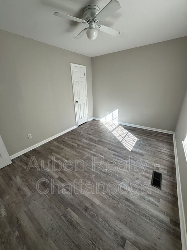 Building Photo - 105 Musket Drive