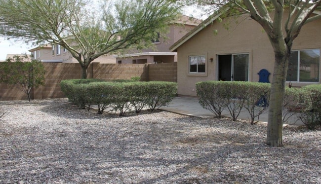Building Photo - 22660 W Adams Dr