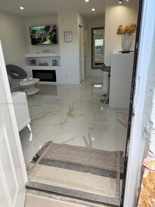 Building Photo - 208 NW 7th St