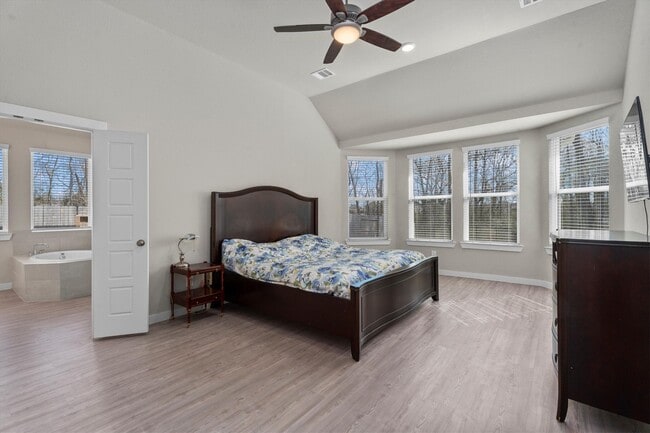 Building Photo - 713 Ivory Crk Ct