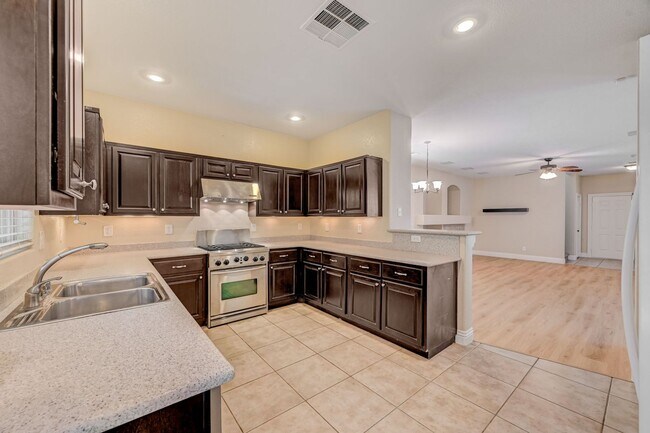 Building Photo - Stunning Northwest three bedroom w/ a loft!