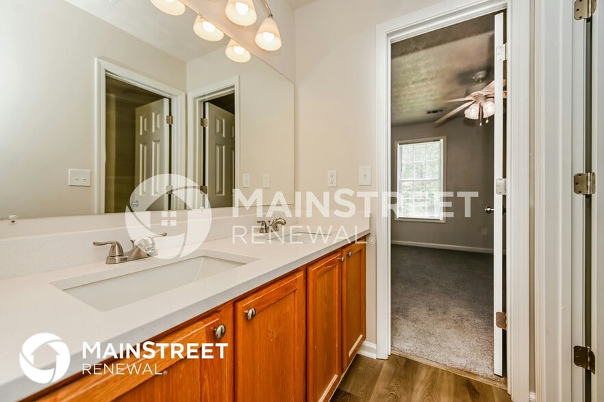 Building Photo - 520 Hilly Ct