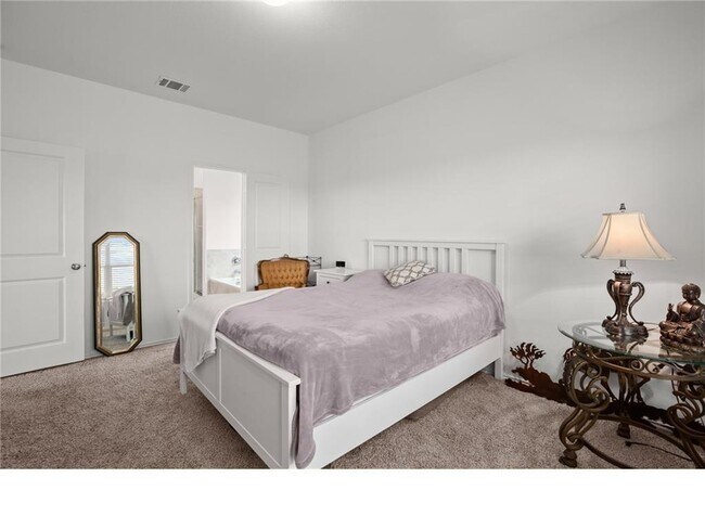 Building Photo - 328 Majestic Cedar Ct