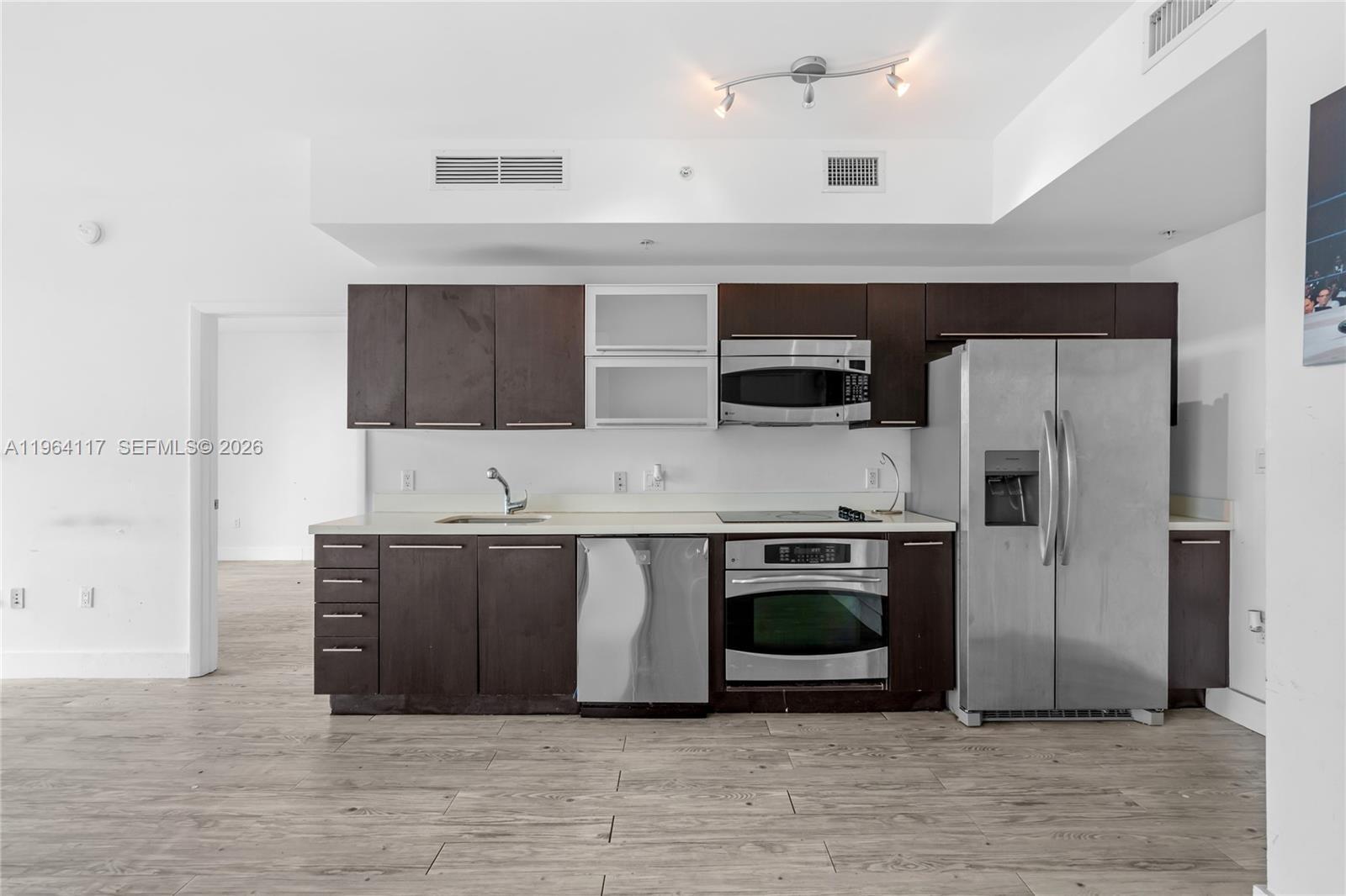 Building Photo - 90 SW 3rd St