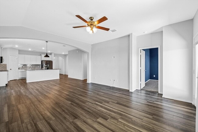 Building Photo - 11812 McCabe Dr