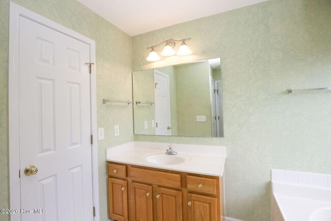 Building Photo - 62 Forest Mountain Ct