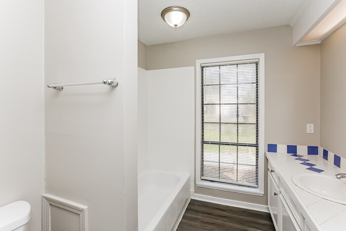 Building Photo - 103 Hunts Ln