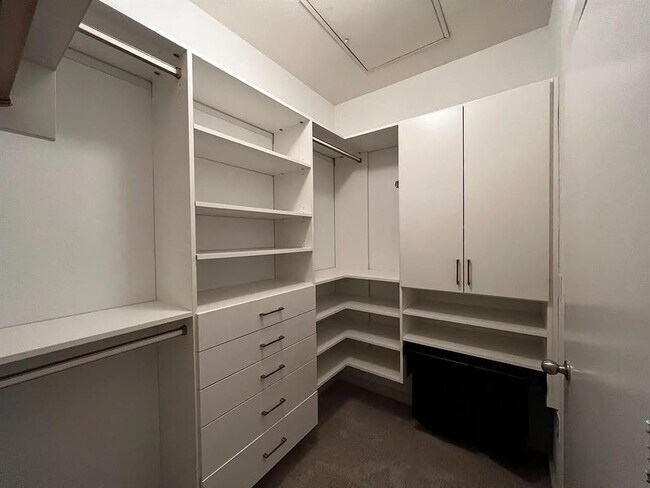 Building Photo - 1201 Grove Blvd