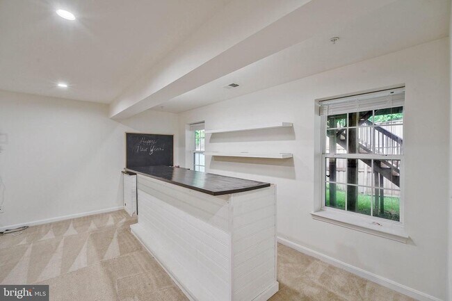 Building Photo - 3461 Eagle Ridge Dr