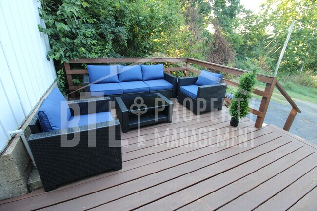 Building Photo - Fully Furnished Cape Fair Home Near Table Rock Lake