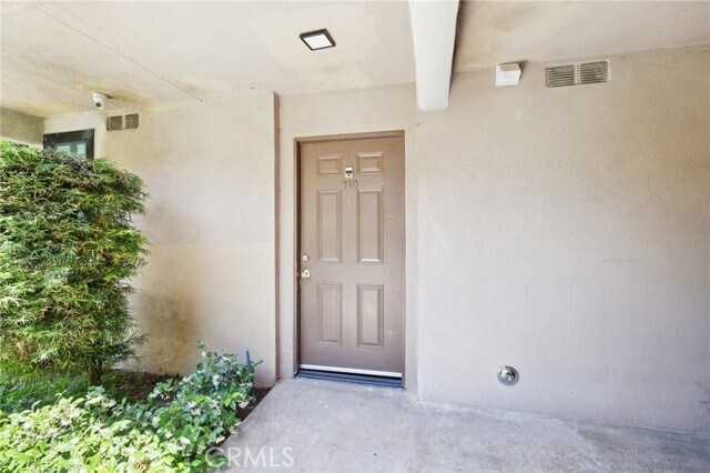 Building Photo - 17000 Burbank Blvd