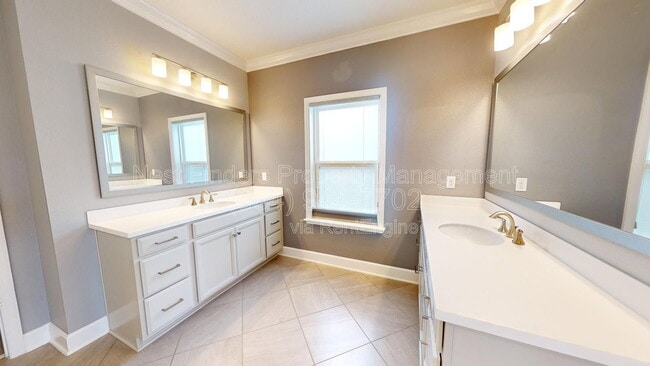 Building Photo - 7340 Sunset Ridge St