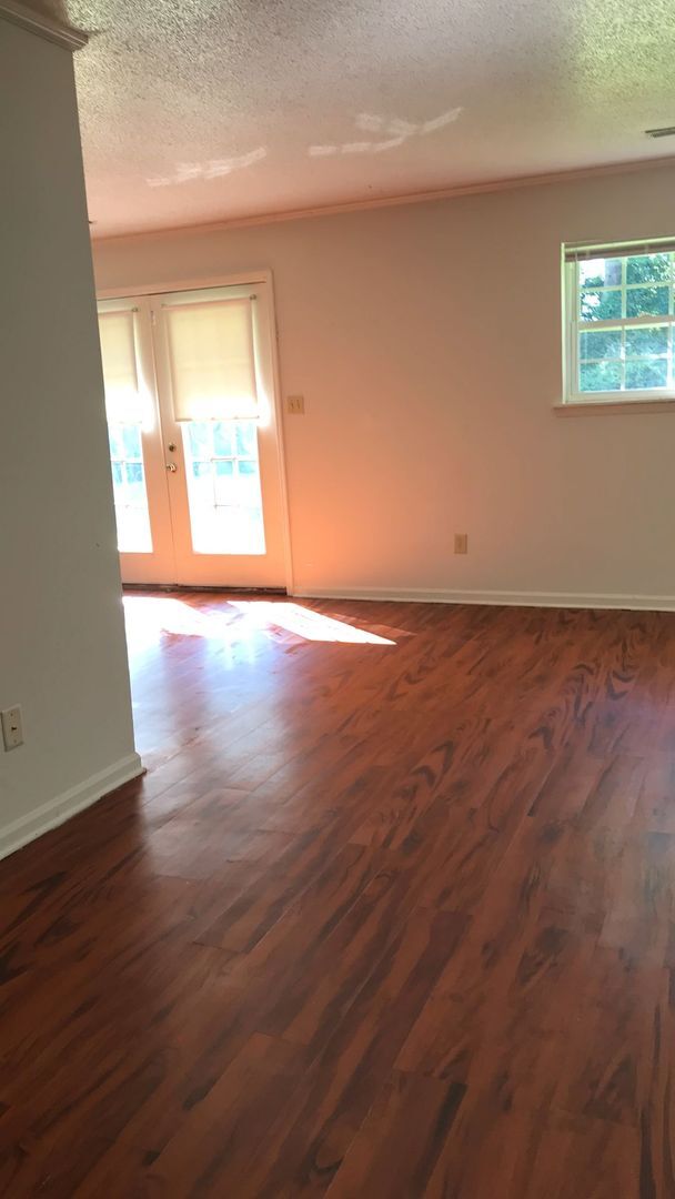 Building Photo - 109 Baysden Dr