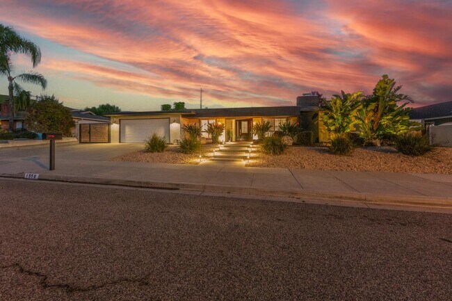 Building Photo - 1558 Wakefield Ave