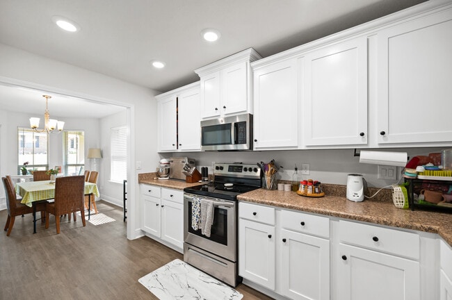 Building Photo - 27461 Elise Ct