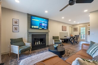 Building Photo - 171 Sugar Hill Rd