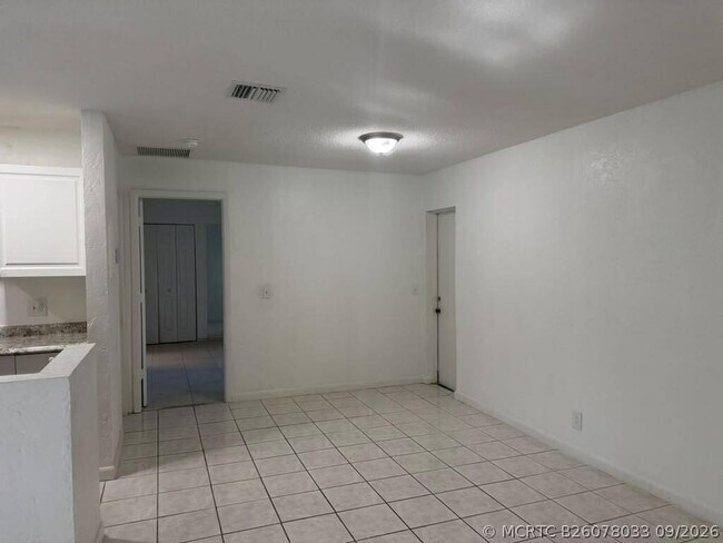 Building Photo - 1 Crossings Cir