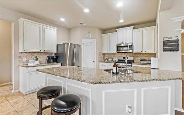 Building Photo - 5200 Birchwood Dr