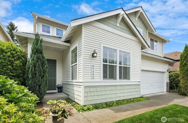 Building Photo - Beautiful Maple Ridge Highlands Home in Ma...