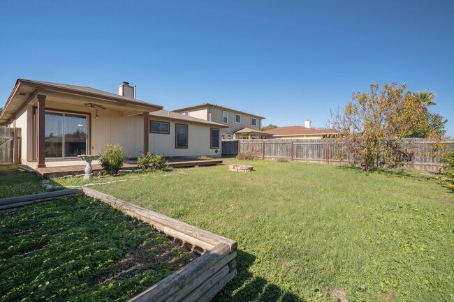 Building Photo - 17131 Dashwood Creek Dr