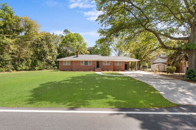 Building Photo - 409 Granade St