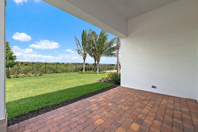Building Photo - 10724 Northbrook Cir