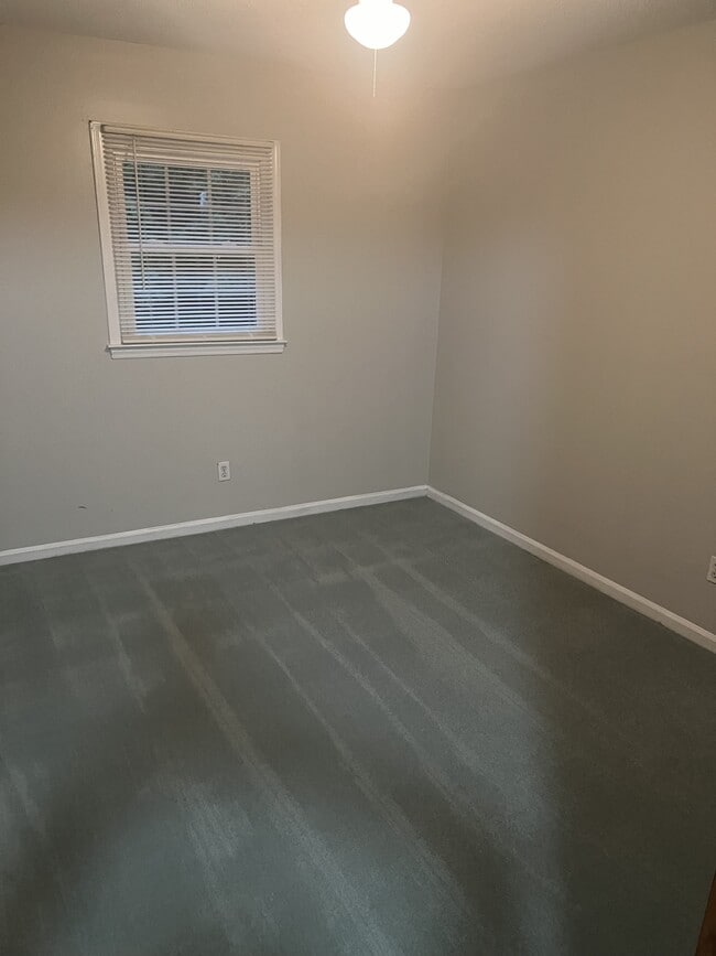 Building Photo - 201 Northpoint Ave