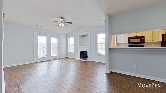 Building Photo - 713 Clearwater Ct