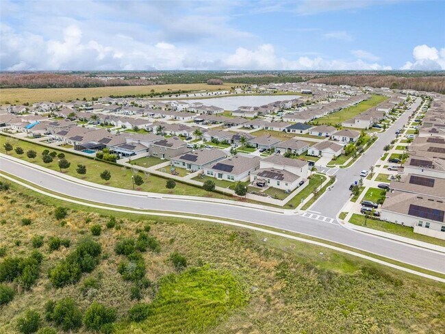 Building Photo - 781 Taurus Ln
