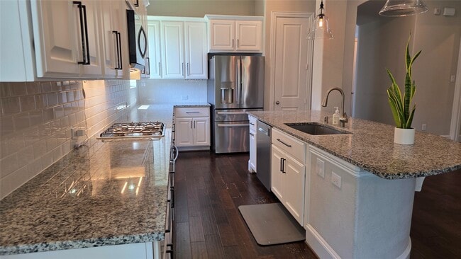 Building Photo - 142 Mayfield Dr