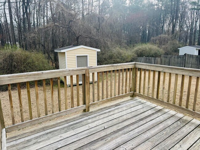 Building Photo - 6904 Fox Haven Pl