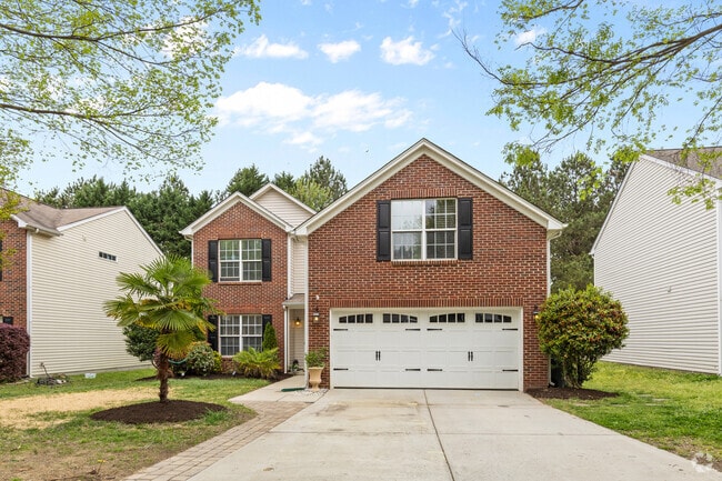 Building Photo - 512 Red Oak Ct