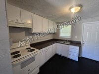 Building Photo - 2 bedroom apartment - 50% off first month!
