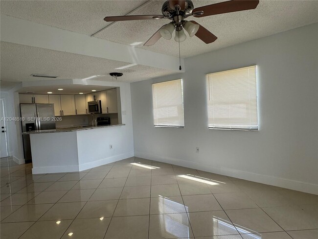 Building Photo - 5200 NW 31st Ave