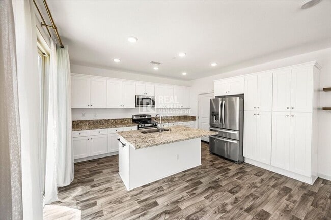 Building Photo - 1604 Armijo Pl