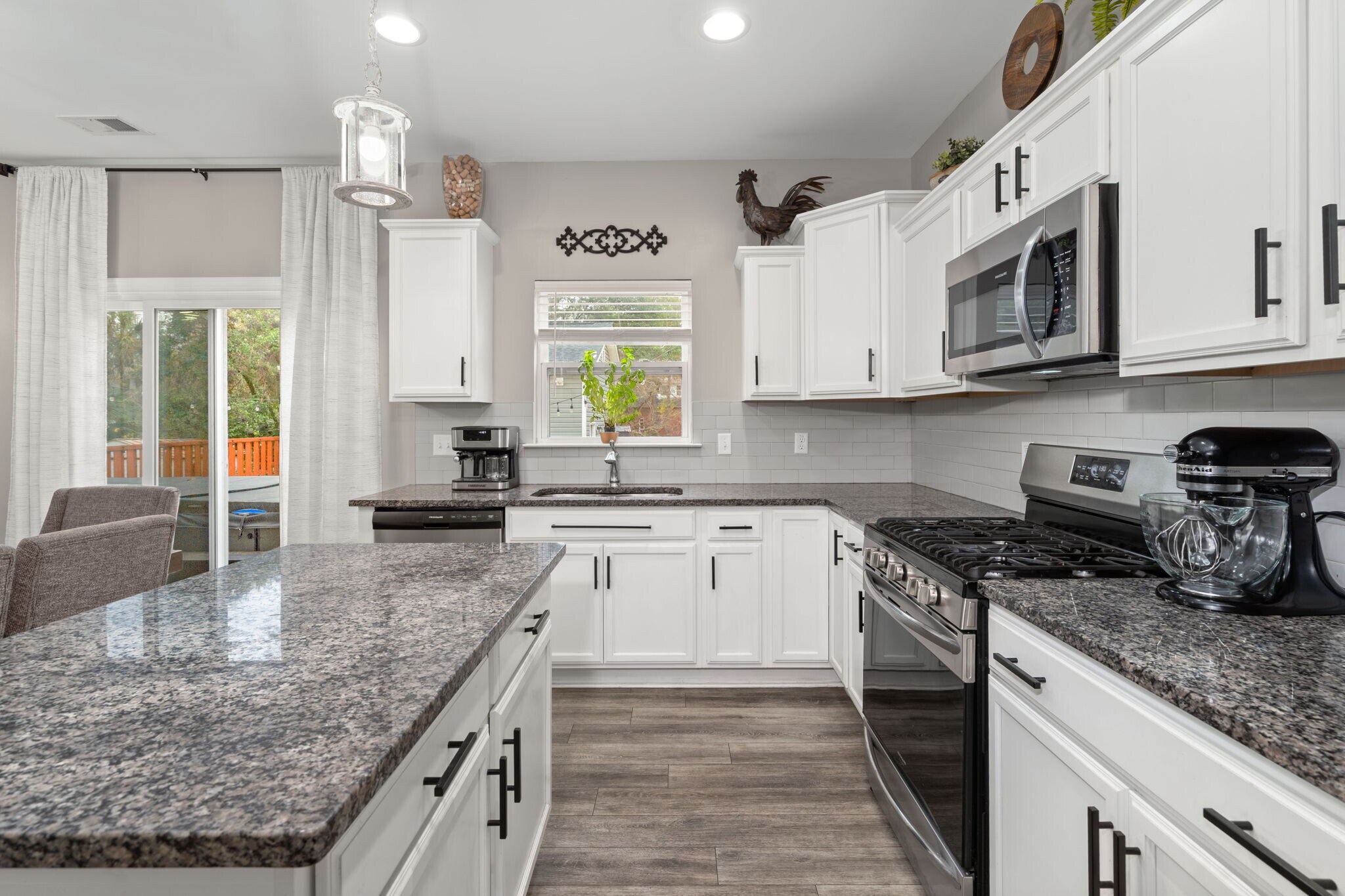 Building Photo - 65 Folly Road Blvd