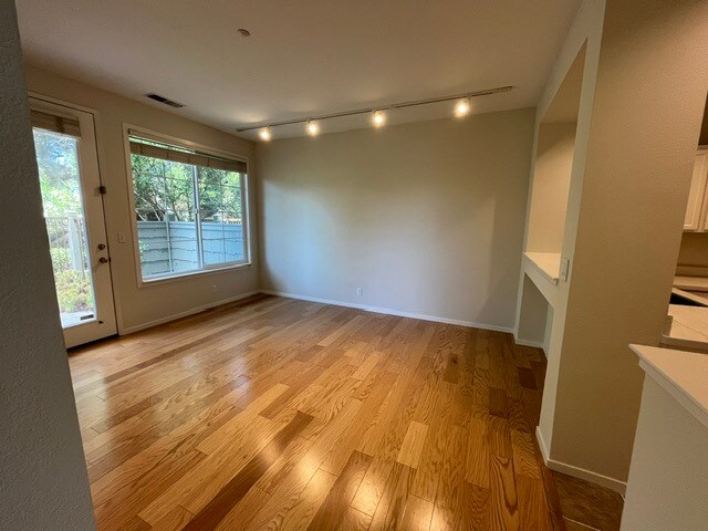 Building Photo - 150 Positano Cir