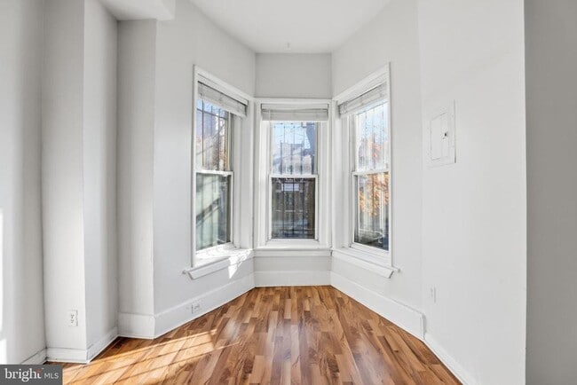 Building Photo - 1912 9th St NW