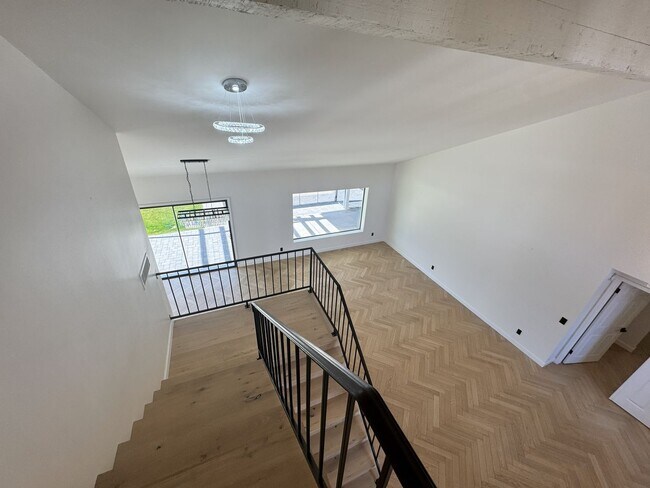 Building Photo - BEAUTIFUL 3 BEDROOM 3 BATH CORNER LOT WITH POOL AND LARGE BACKYARD NORTH SCOTTSDALE